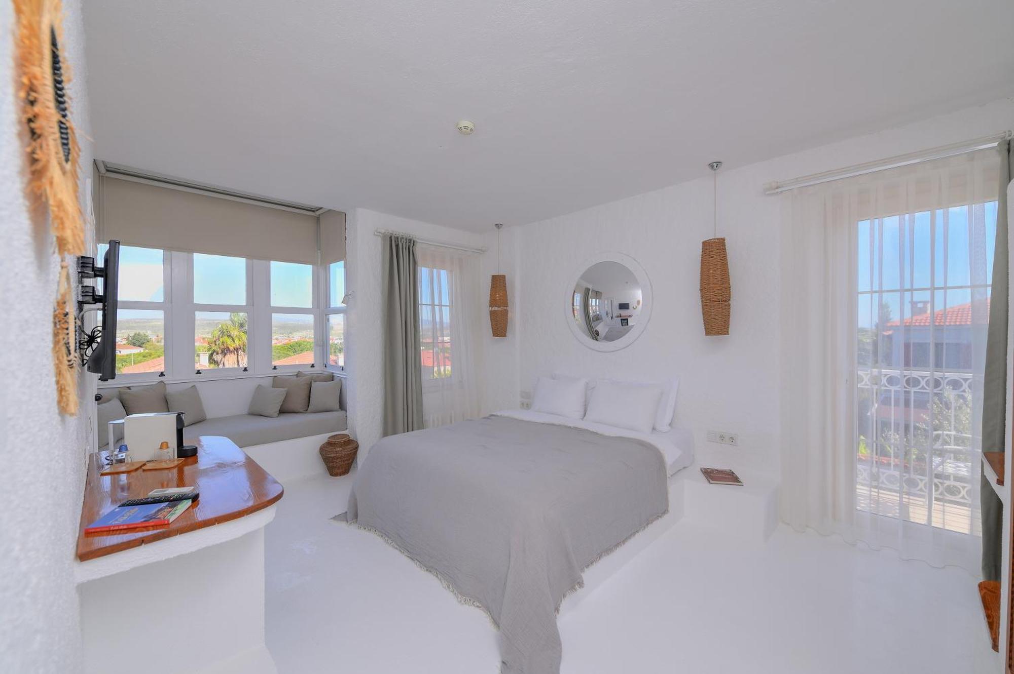 Peremere Alacati Otel מראה חיצוני תמונה