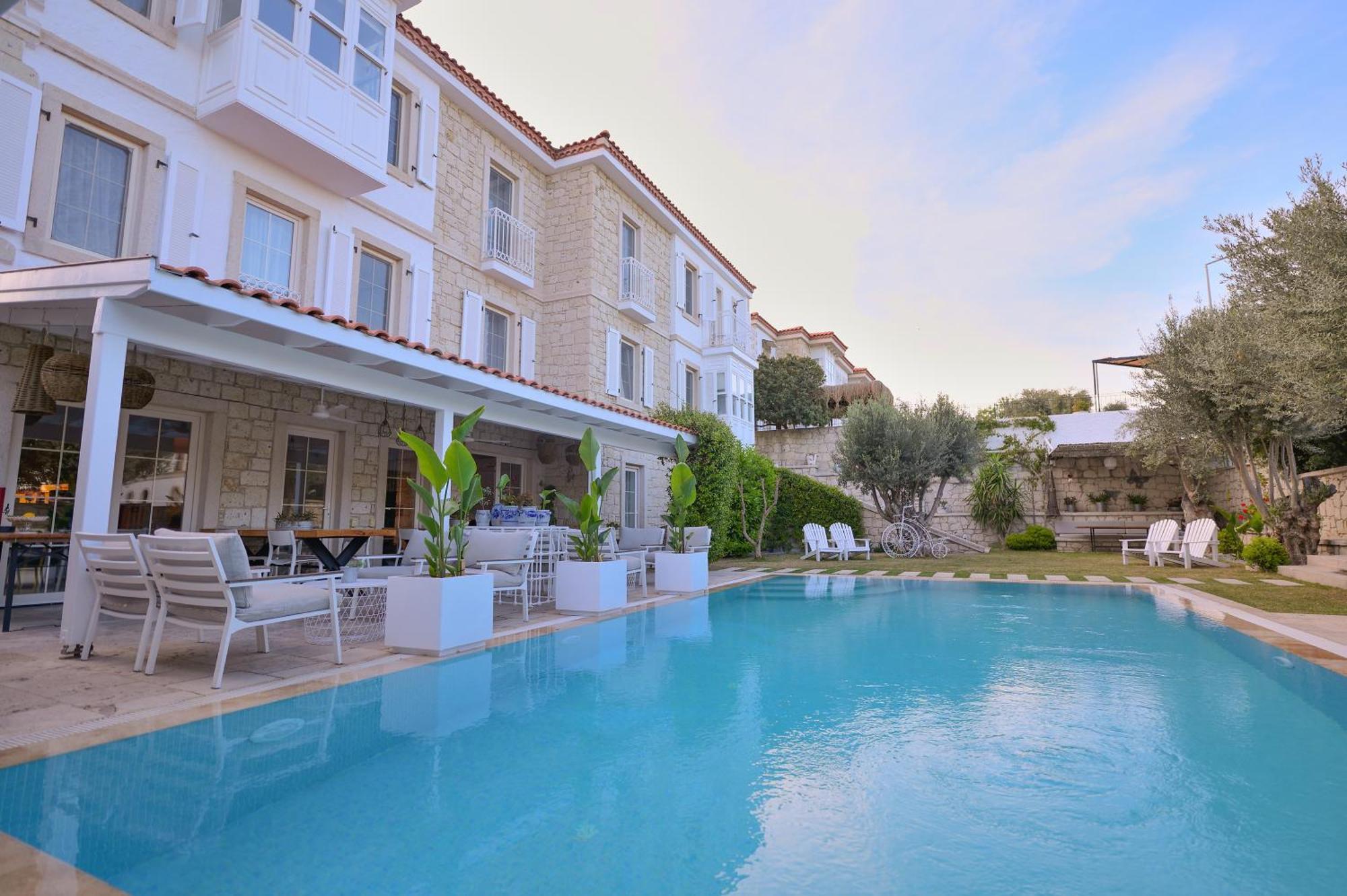 Peremere Alacati Otel מראה חיצוני תמונה